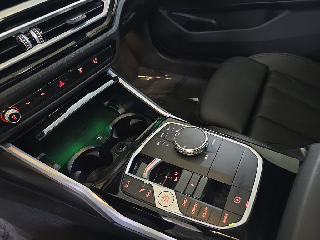 Certified 2023 BMW 330i Sedan w/ Convenience Package RWD image 26