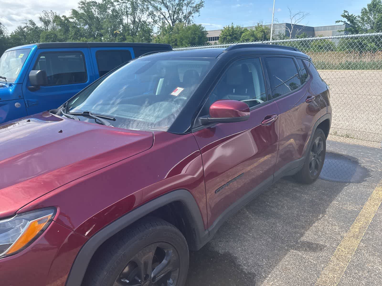 Used 2021 Jeep Compass Latitude w/ Sun and Sound Group AWD/4WD image 16