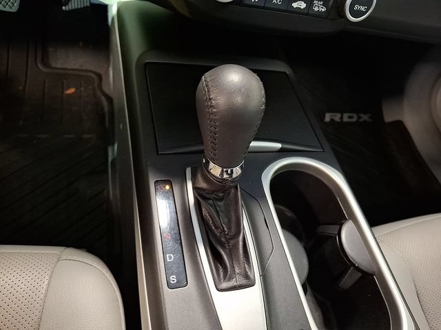 Used 2018 Acura RDX w/ Technology Package AWD/4WD image 14