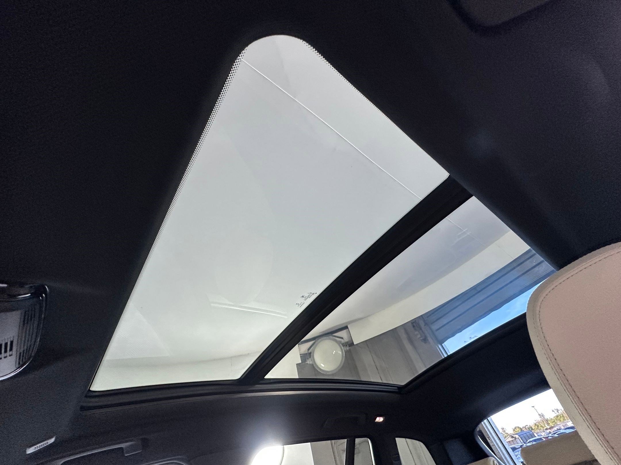 Used 2019 BMW X3 sDrive30i w/ Premium Package image 12