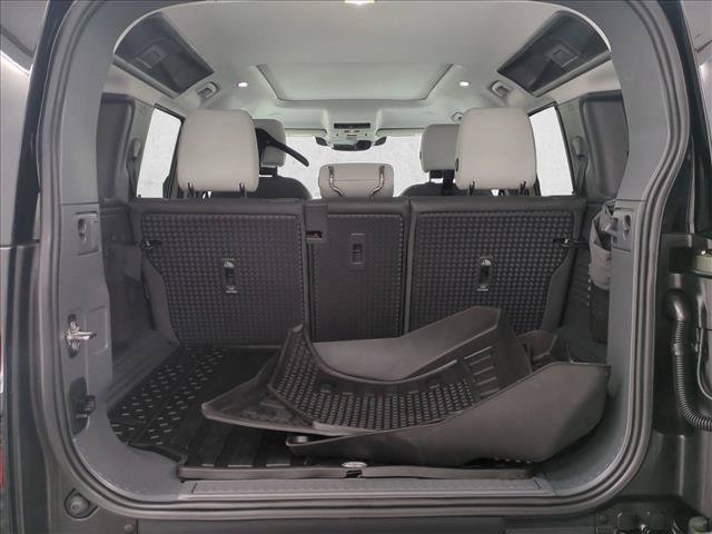 Certified 2025 Land Rover Defender 110 S AWD/4WD image 6