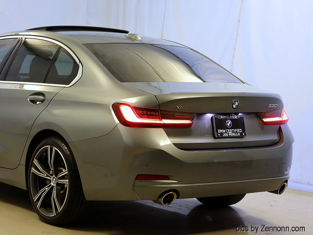 Certified 2024 BMW 330i xDrive Sedan w/ Premium Package AWD/4WD image 8