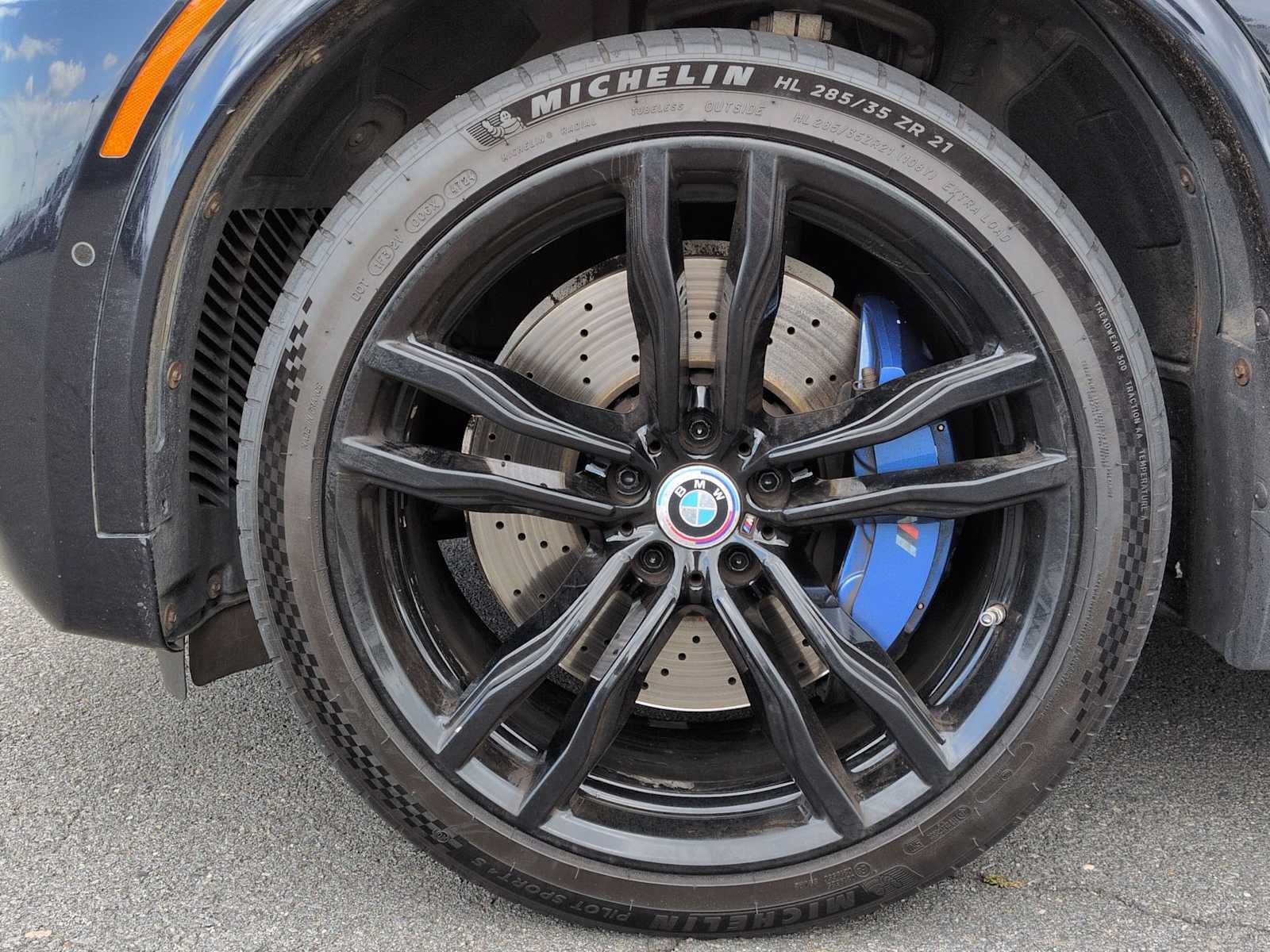 Used 2018 BMW X5 M AWD/4WD image 14