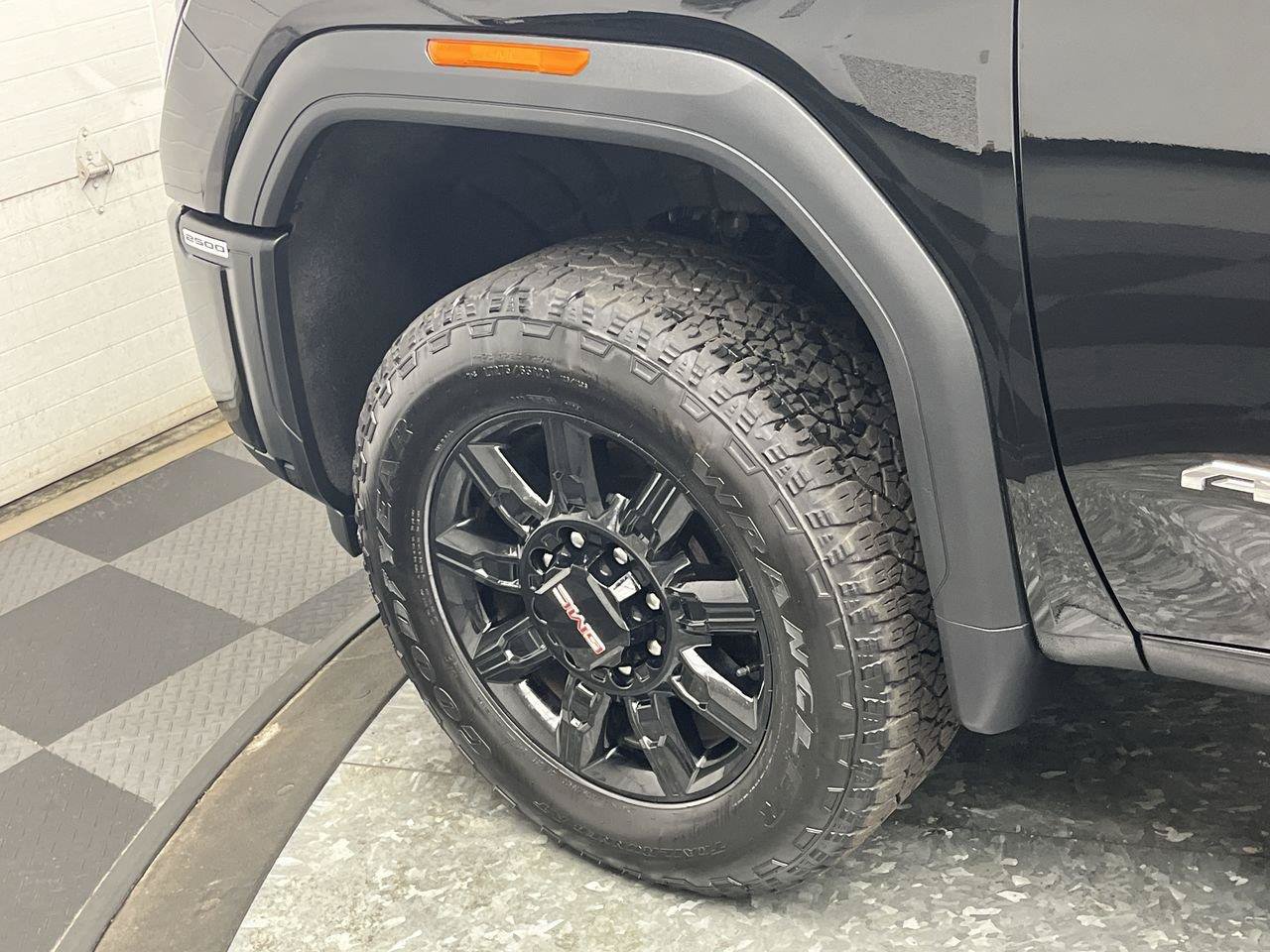 Certified 2026 GMC Sierra 2500 AT4 AWD/4WD image 41