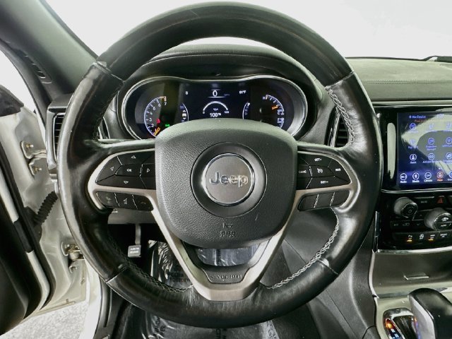 Used 2019 Jeep Grand Cherokee Overland AWD/4WD image 25