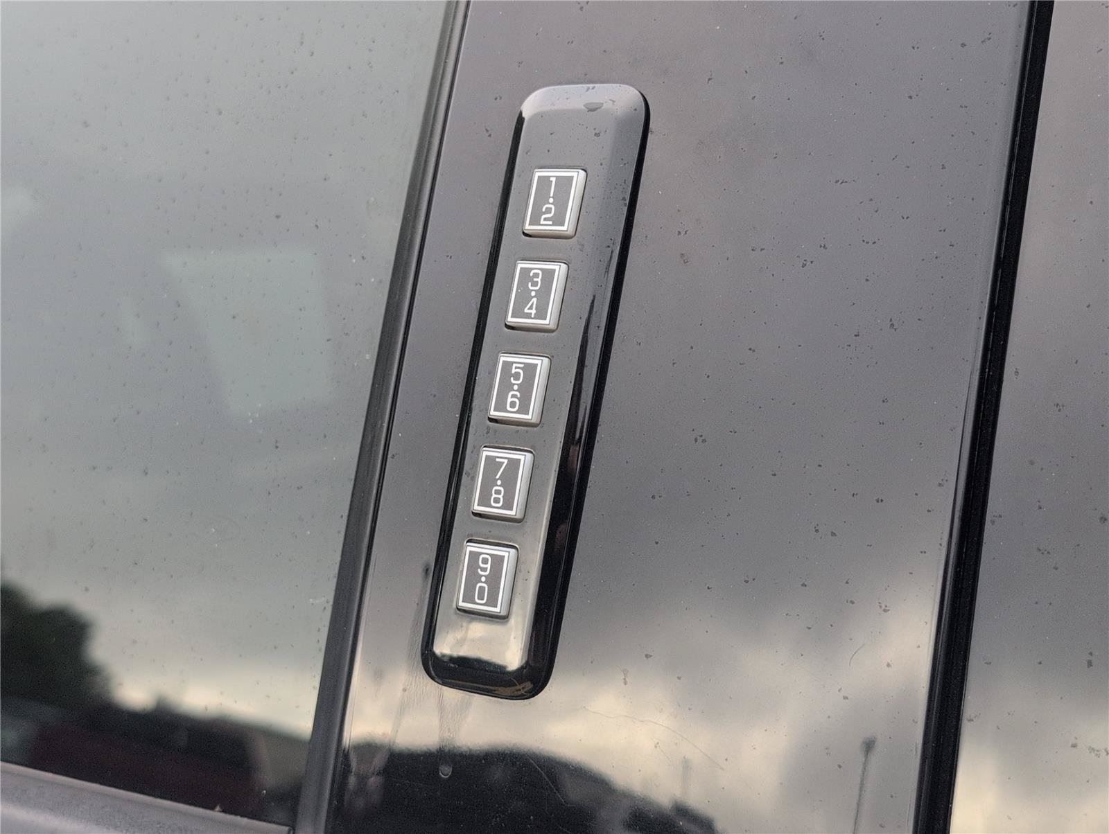 Used 2022 Ford F150 Lariat AWD/4WD image 13