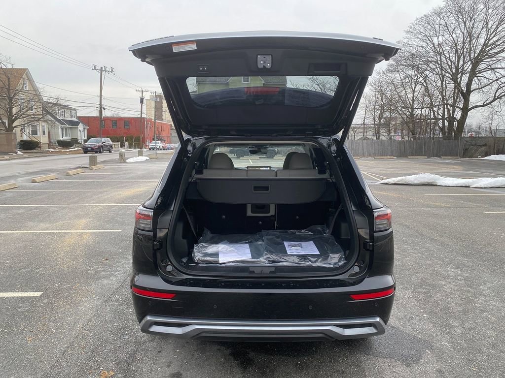 New 2026 Mitsubishi Outlander SE image 24