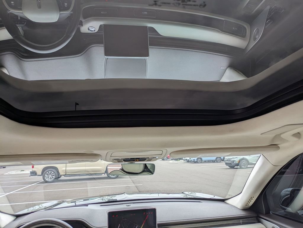 Used 2022 Lincoln Aviator Black Label w/ Dynamic Handling Package image 22