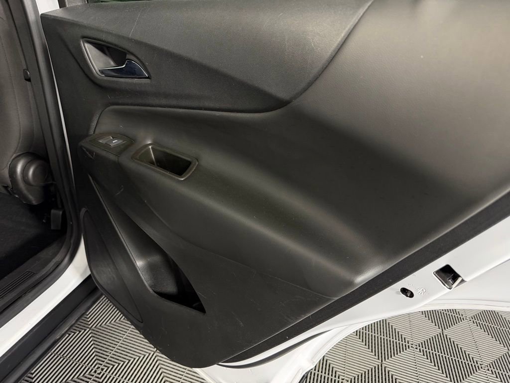 Used 2022 Chevrolet Equinox LT image 31