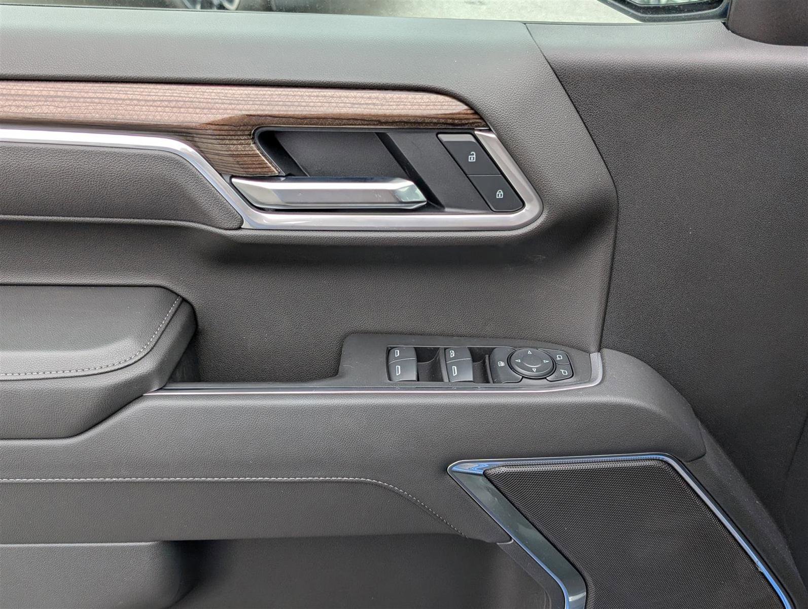 New 2025 Chevrolet Silverado 1500 LT image 15