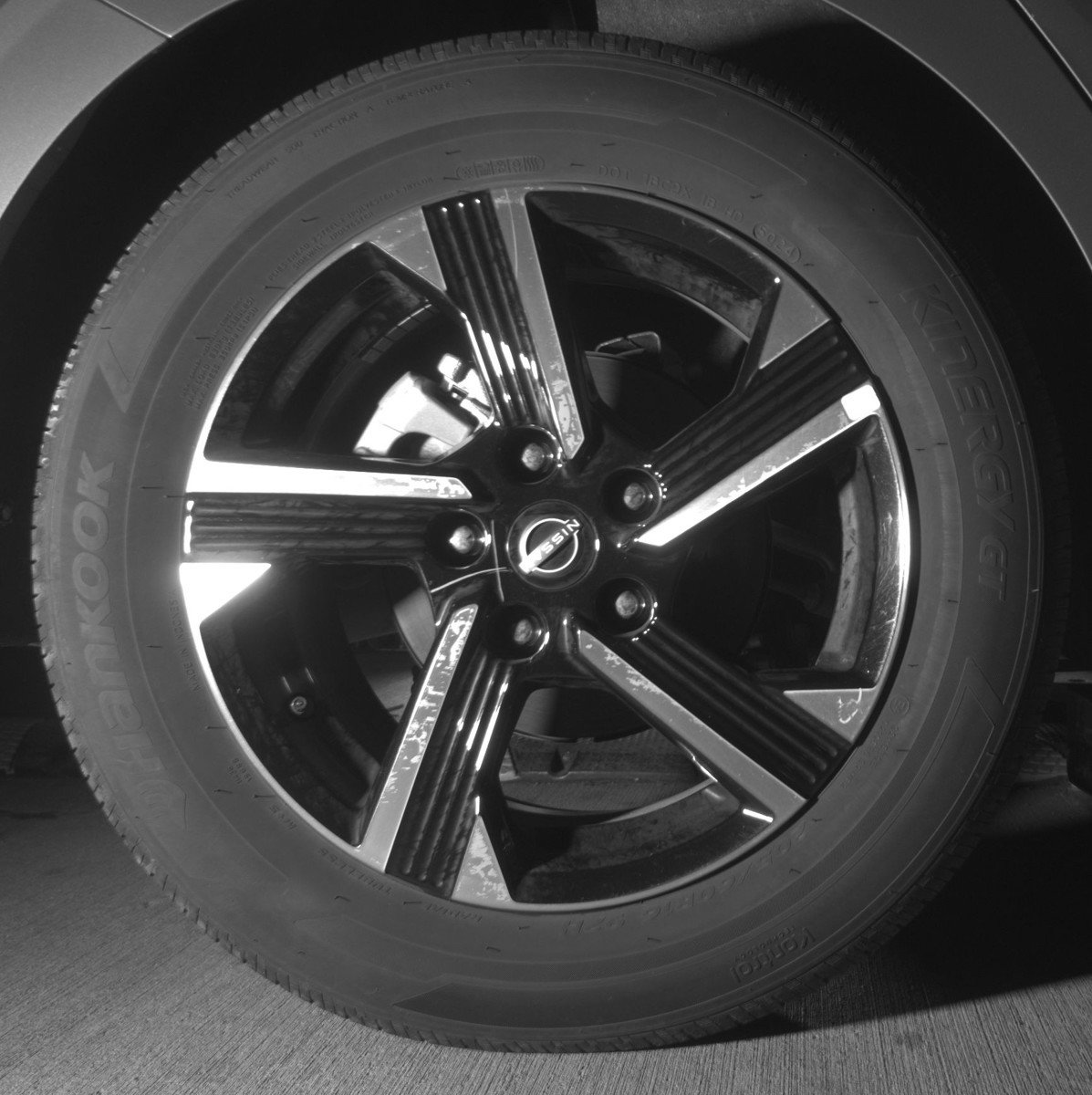 Used 2025 Nissan Sentra SV image 14