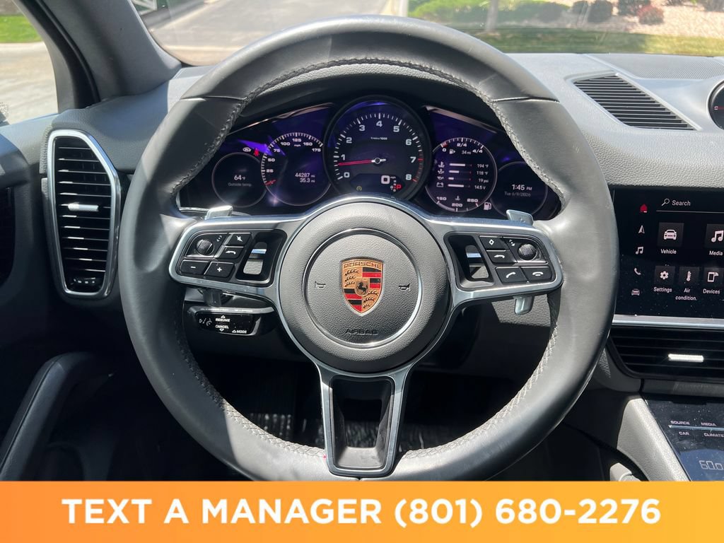 Used 2022 Porsche Cayenne w/ Premium Package AWD/4WD image 14