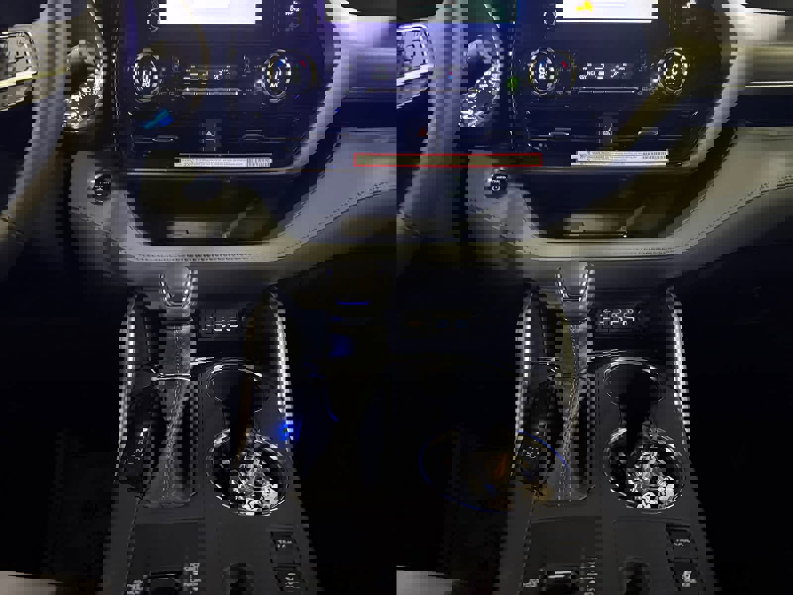 New 2026 Toyota Highlander XLE image 11