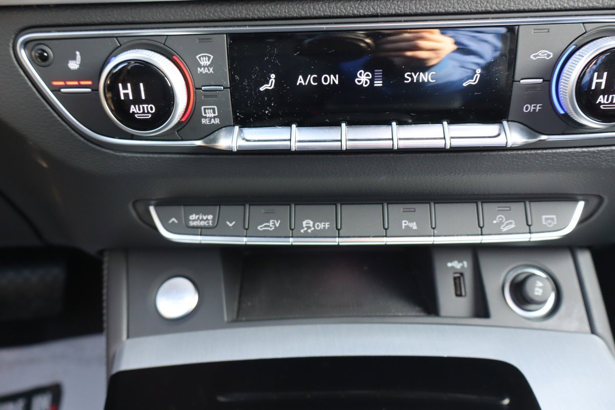 Used 2024 Audi Q5 e Premium Plus image 19