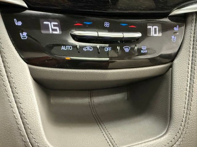 Used 2022 Cadillac XT6 Premium Luxury image 25