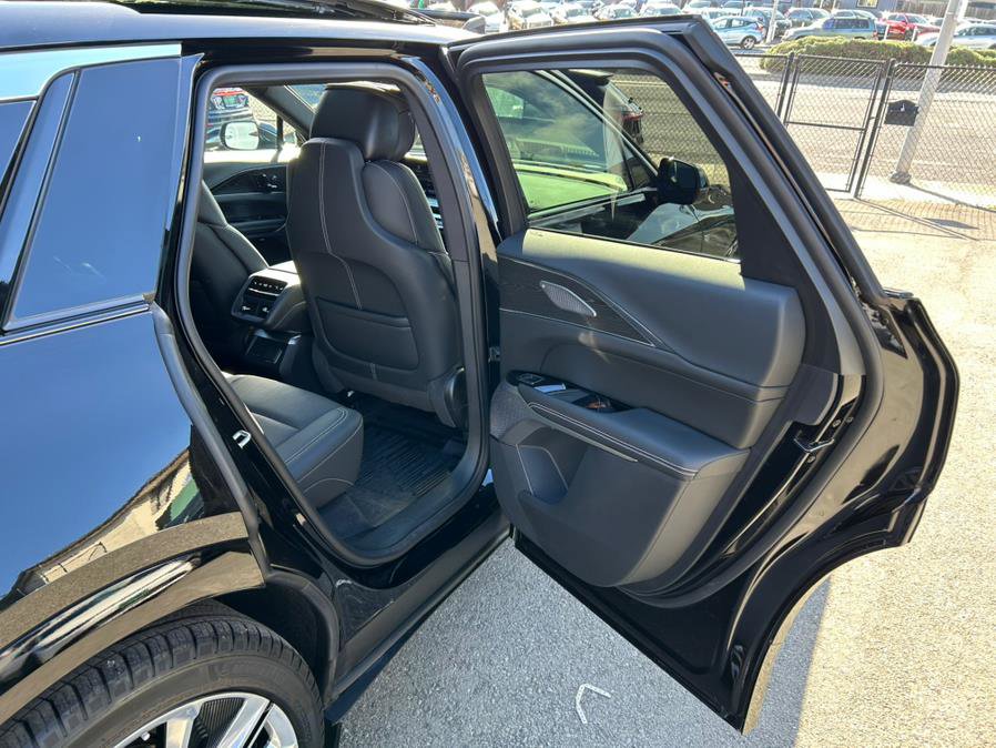 Used 2024 Cadillac Lyriq Luxury w/ LPO, Floor Liner Package image 45