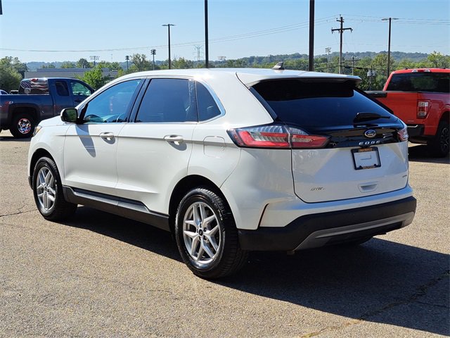 Used 2024 Ford Edge SEL image 3