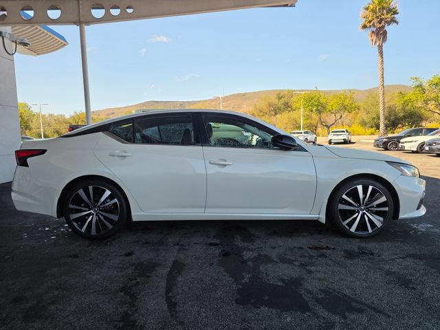 Used 2020 Nissan Altima 2.5 SR w/ Premium Package FWD image 5