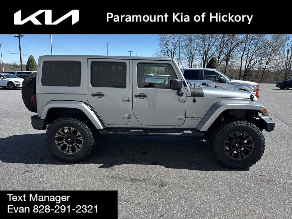 Used 2013 Jeep Wrangler Unlimited Sahara w/ Dual Top Group image 8