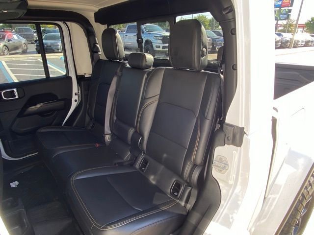 Used 2025 Jeep Gladiator Sport AWD/4WD image 26