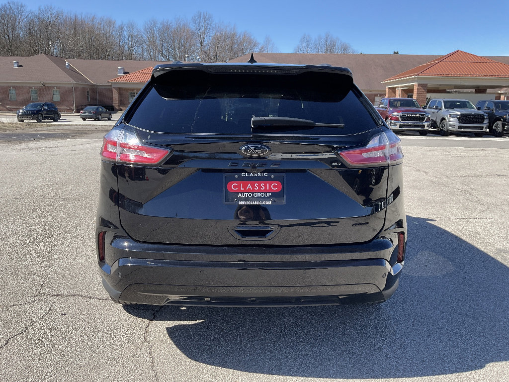 Used 2023 Ford Edge SE w/ Black Appearance Package AWD/4WD image 6
