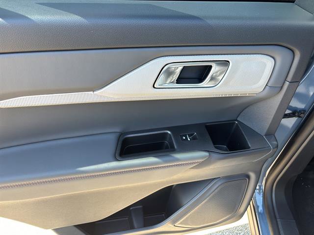 New 2026 Ford Explorer Active AWD/4WD image 16