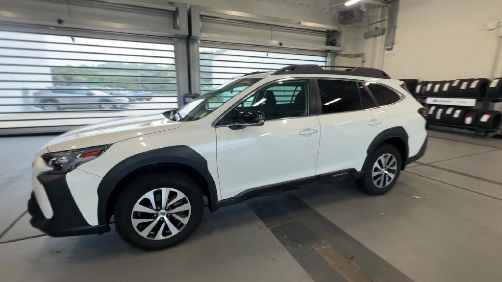Certified 2023 Subaru Outback Premium AWD/4WD image 7