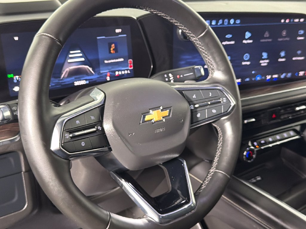 Certified 2025 Chevrolet Suburban Premier AWD/4WD image 22