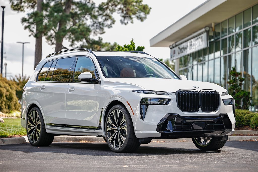 New 2026 BMW X7 xDrive40i image 1