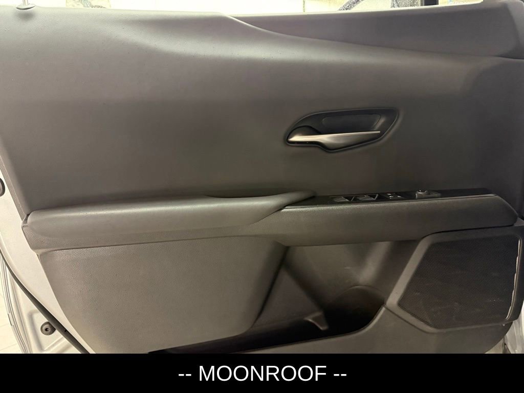 Used 2023 Lexus UX 250h 250h Premium w/ Accessory Package (Z2) image 5