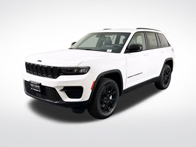 New 2025 Jeep Grand Cherokee Laredo image 3
