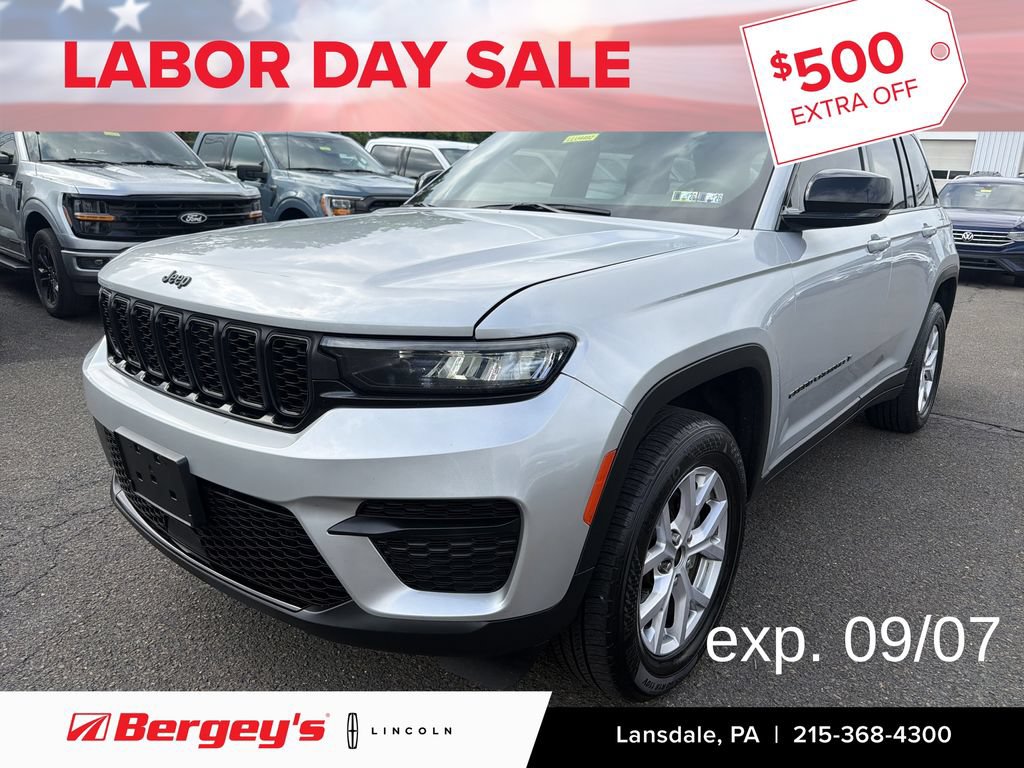 Used 2023 Jeep Grand Cherokee Altitude