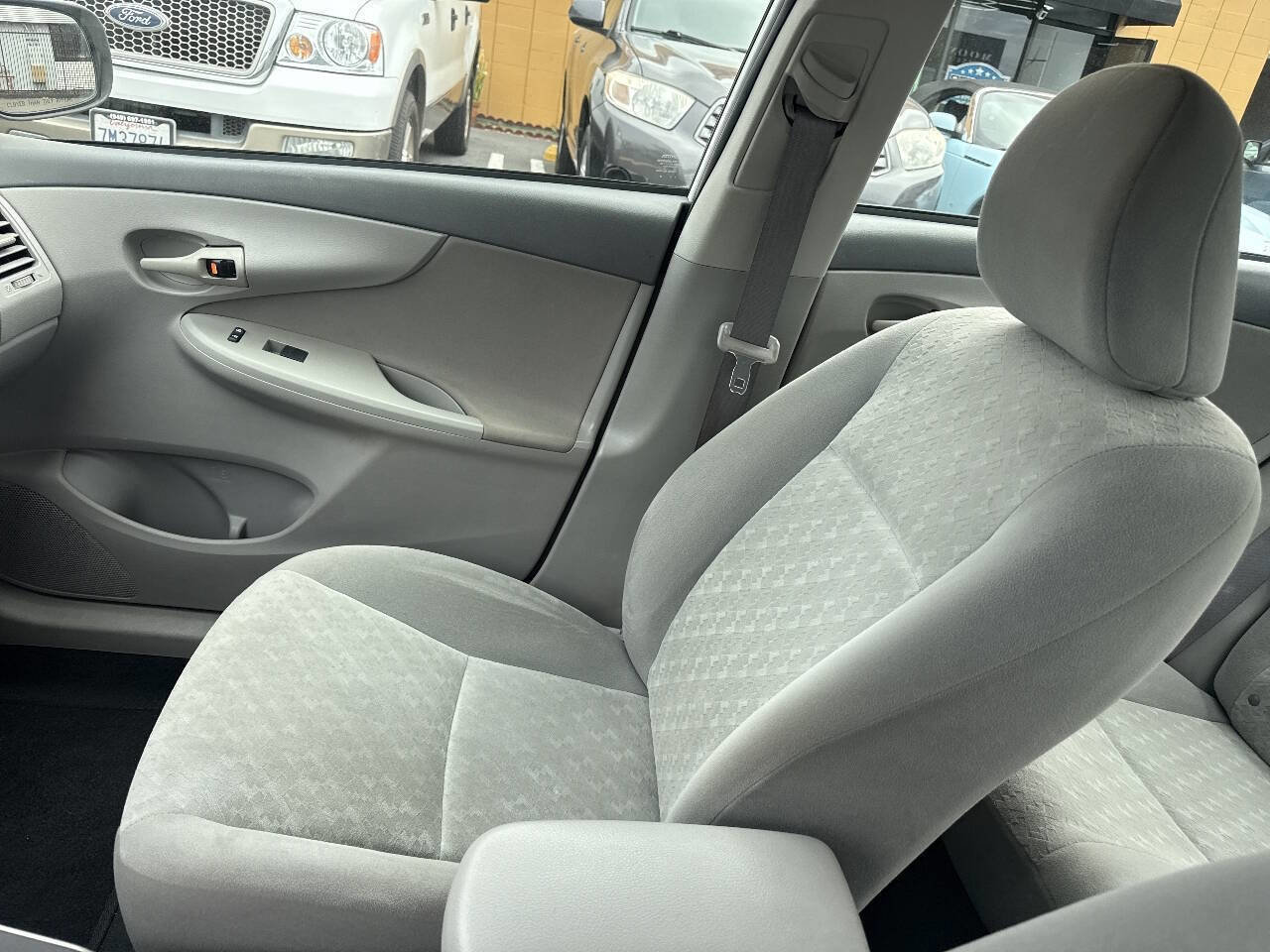 Used 2009 Toyota Corolla LE FWD image 15