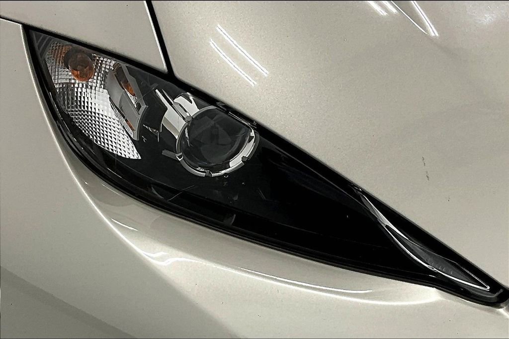 Used 2023 MAZDA MX-5 Miata Grand Touring image 35