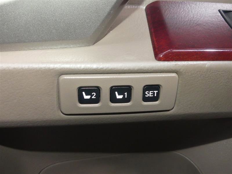 Used 2018 Lexus GX 460 Premium w/ Premium Package image 21