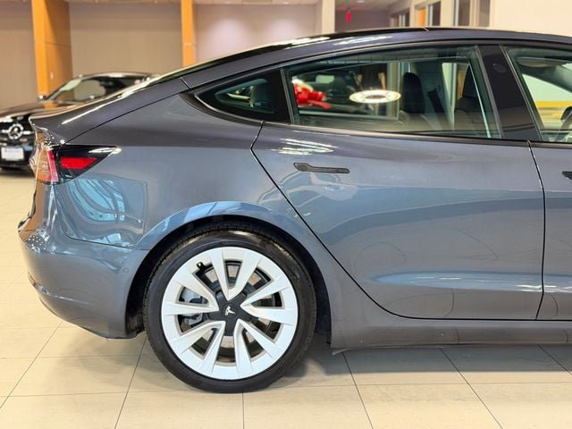 Used 2022 Tesla Model 3 Long Range AWD/4WD image 17