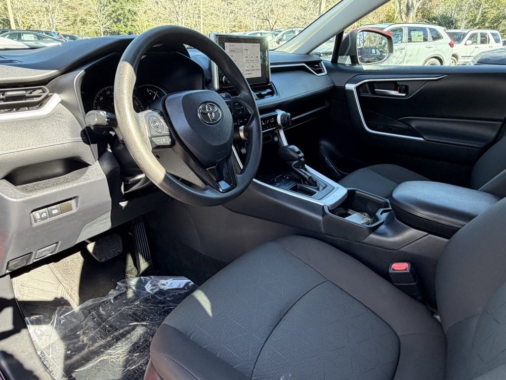 Used 2023 Toyota RAV4 XLE image 20