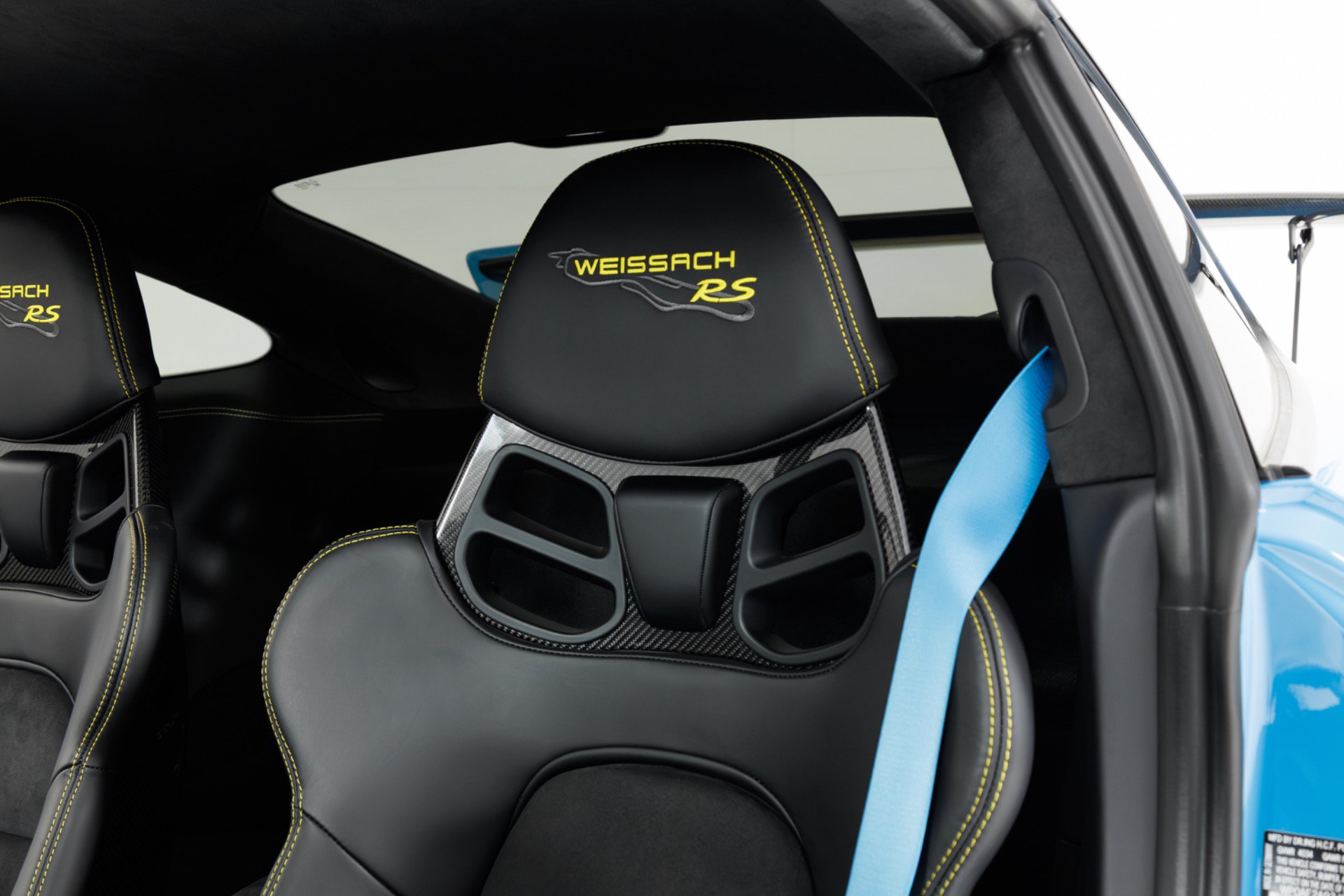 Used 2018 Porsche 911 GT2 RS RWD image 17