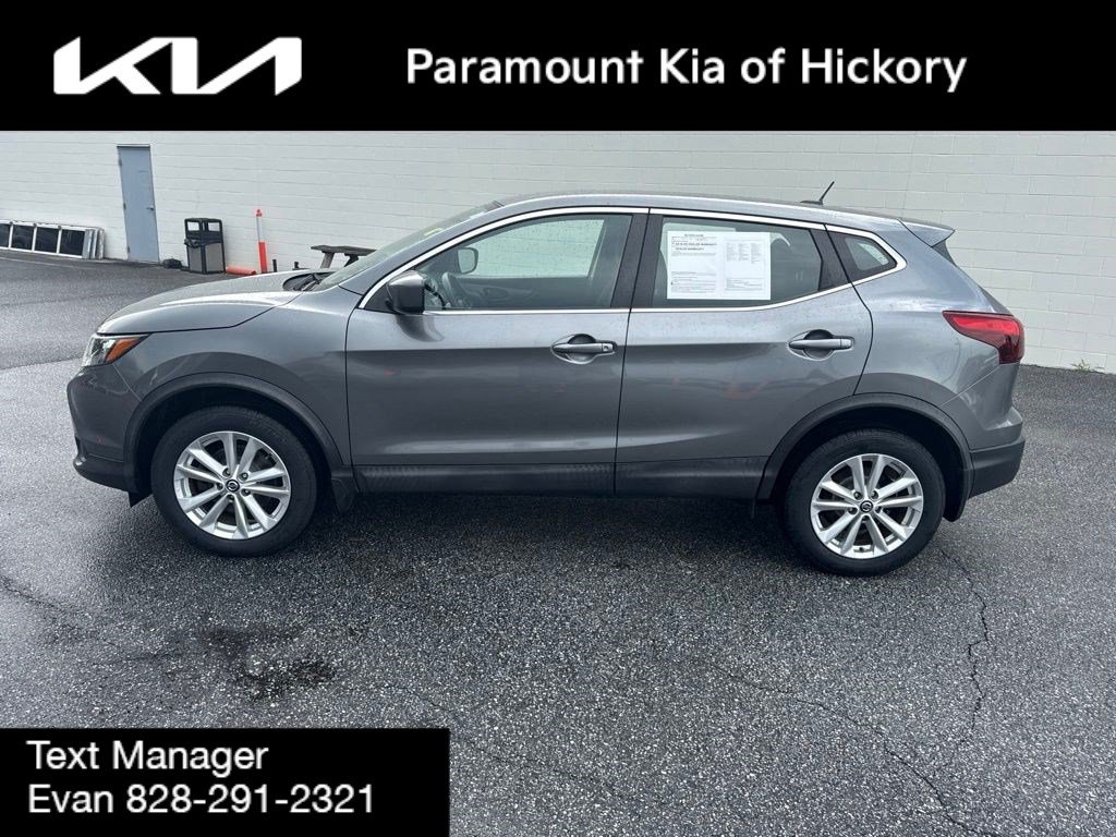 Used 2019 Nissan Rogue Sport S w/ Appearance Package AWD/4WD image 4