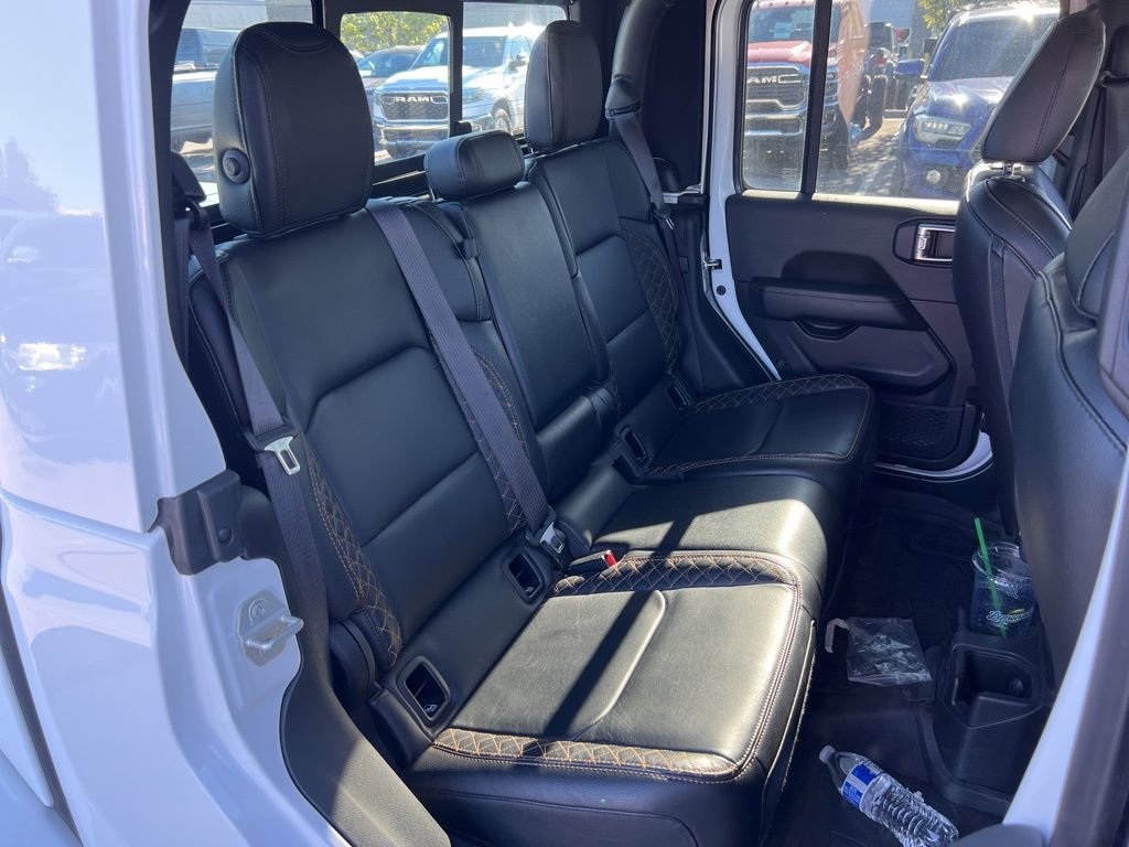 Certified 2023 Jeep Gladiator Overland AWD/4WD image 19
