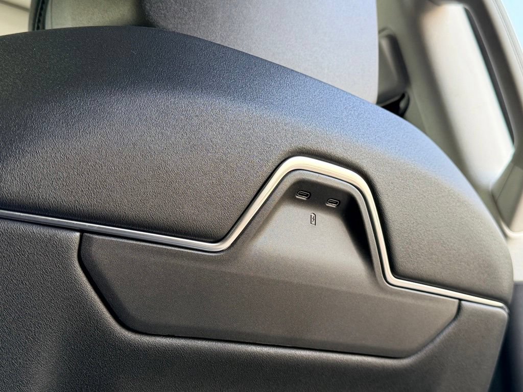 New 2027 Lincoln Navigator L Premier AWD/4WD image 13