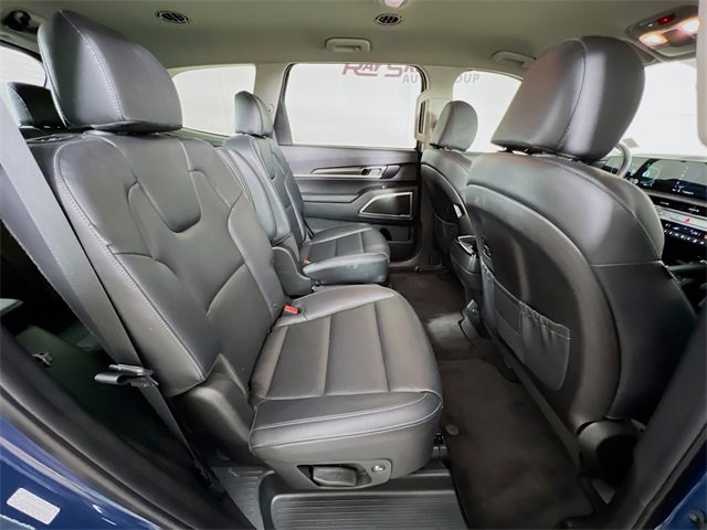 Used 2023 Kia Telluride S image 42
