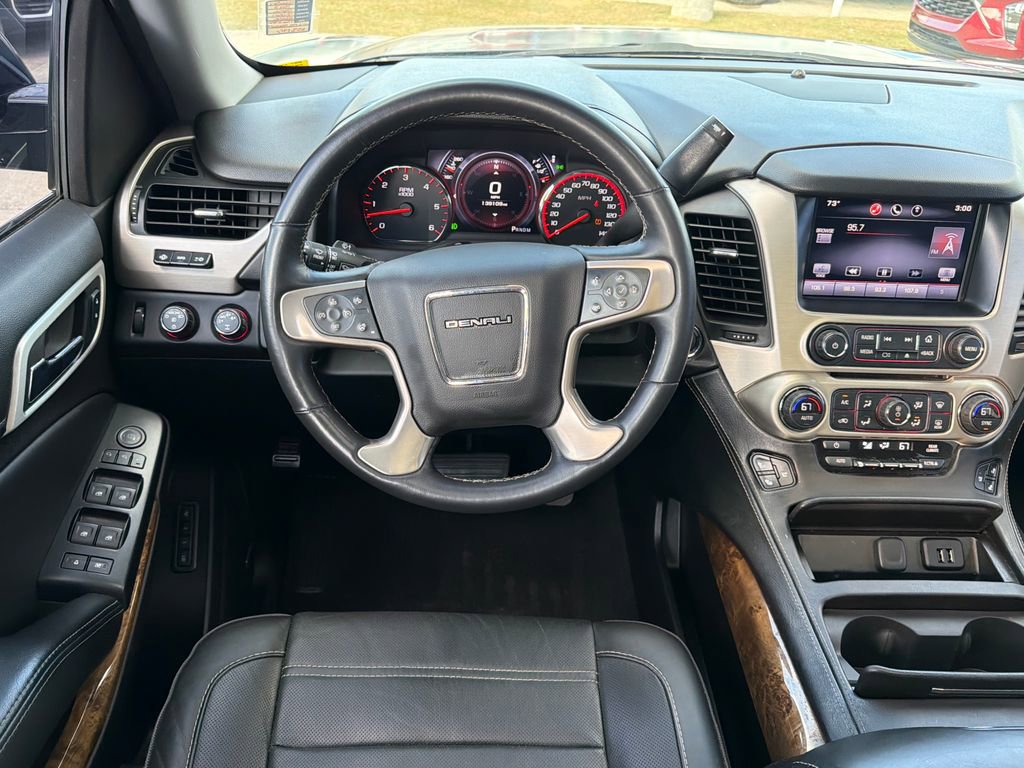 Used 2015 GMC Yukon Denali w/ Premium Package image 15