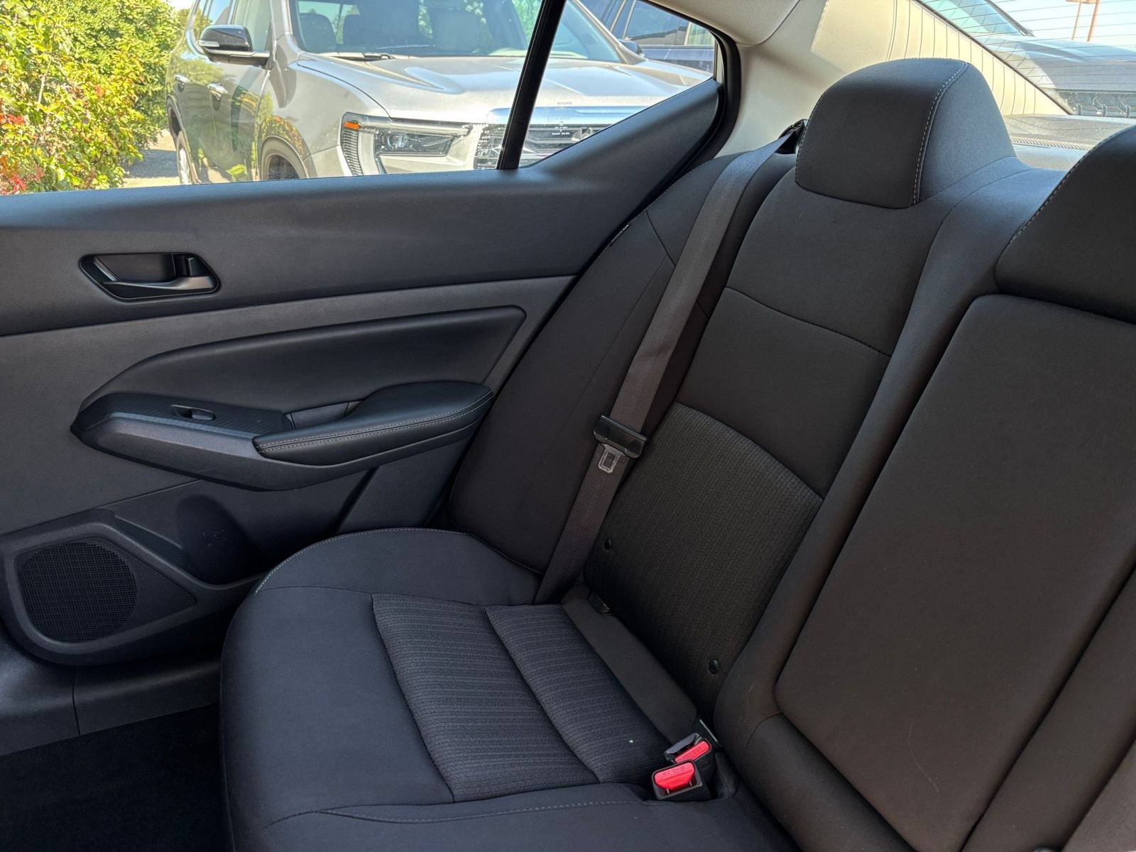Used 2025 Nissan Altima 2.5 SV FWD image 40