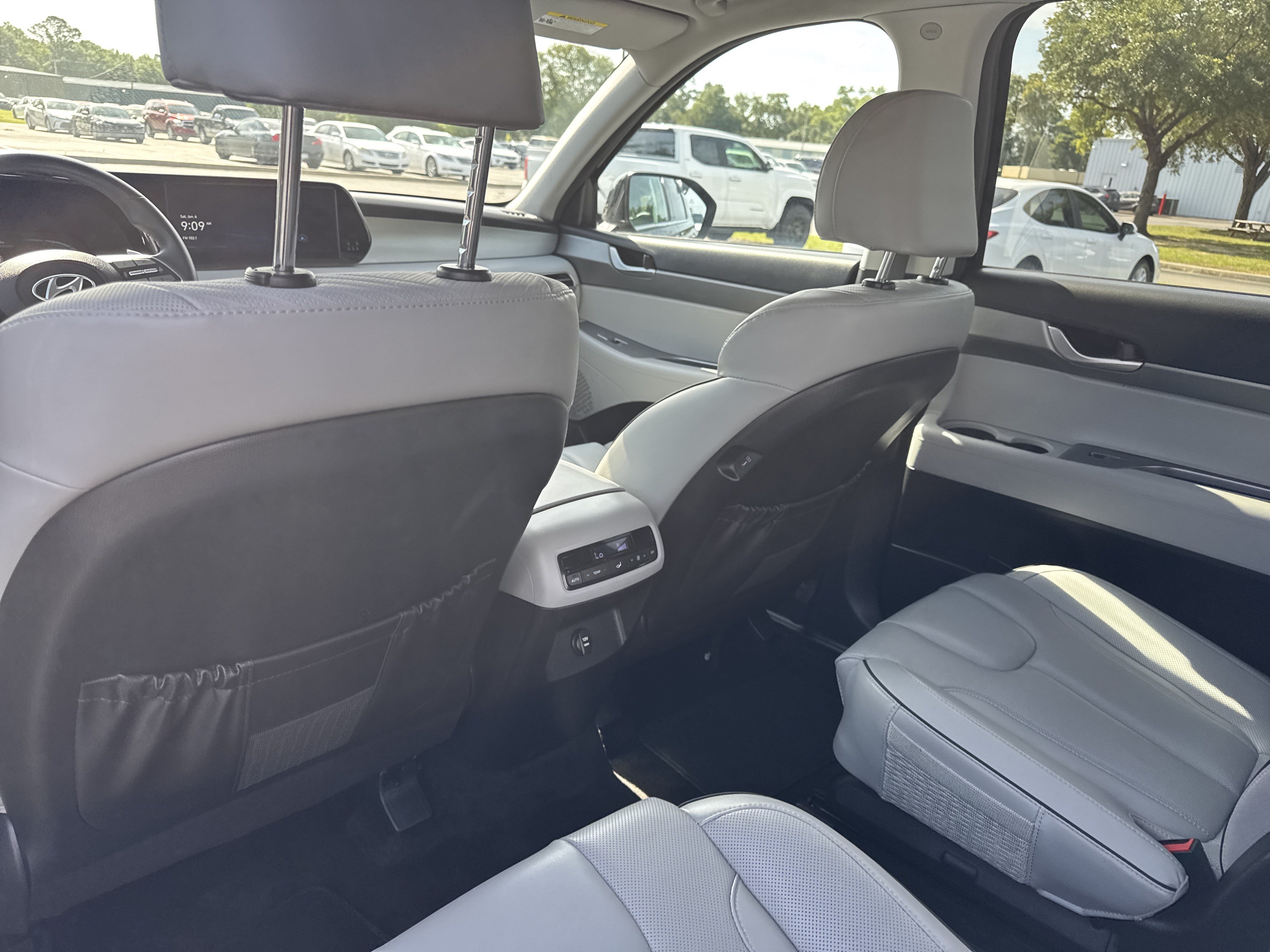 Used 2025 Hyundai Palisade SEL FWD image 25
