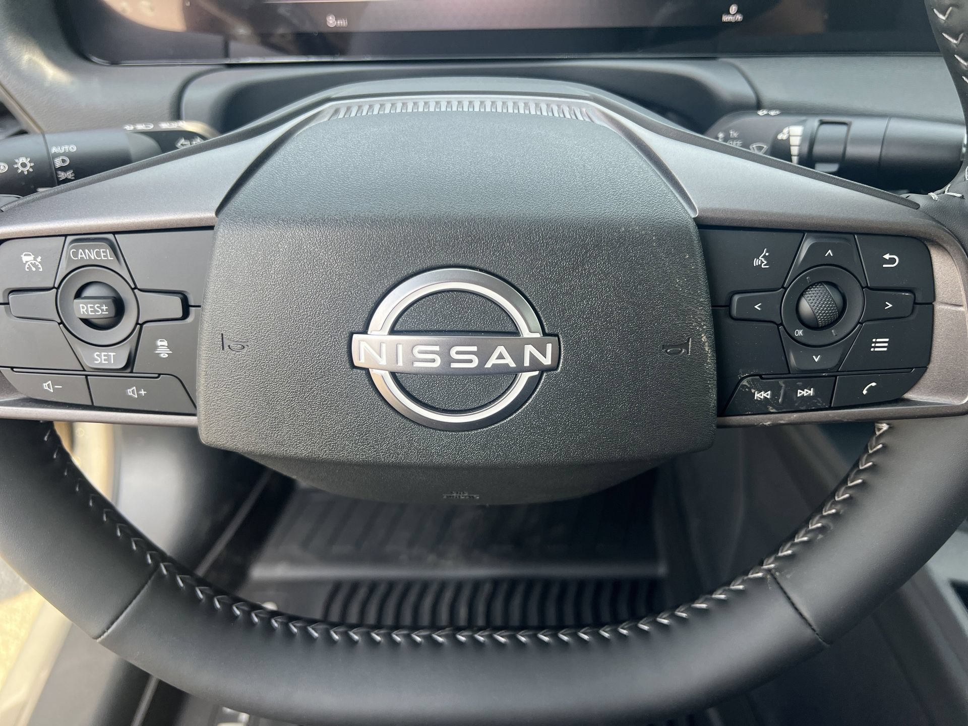 New 2026 Nissan Sentra SV w/ SV Convenience Package FWD image 9