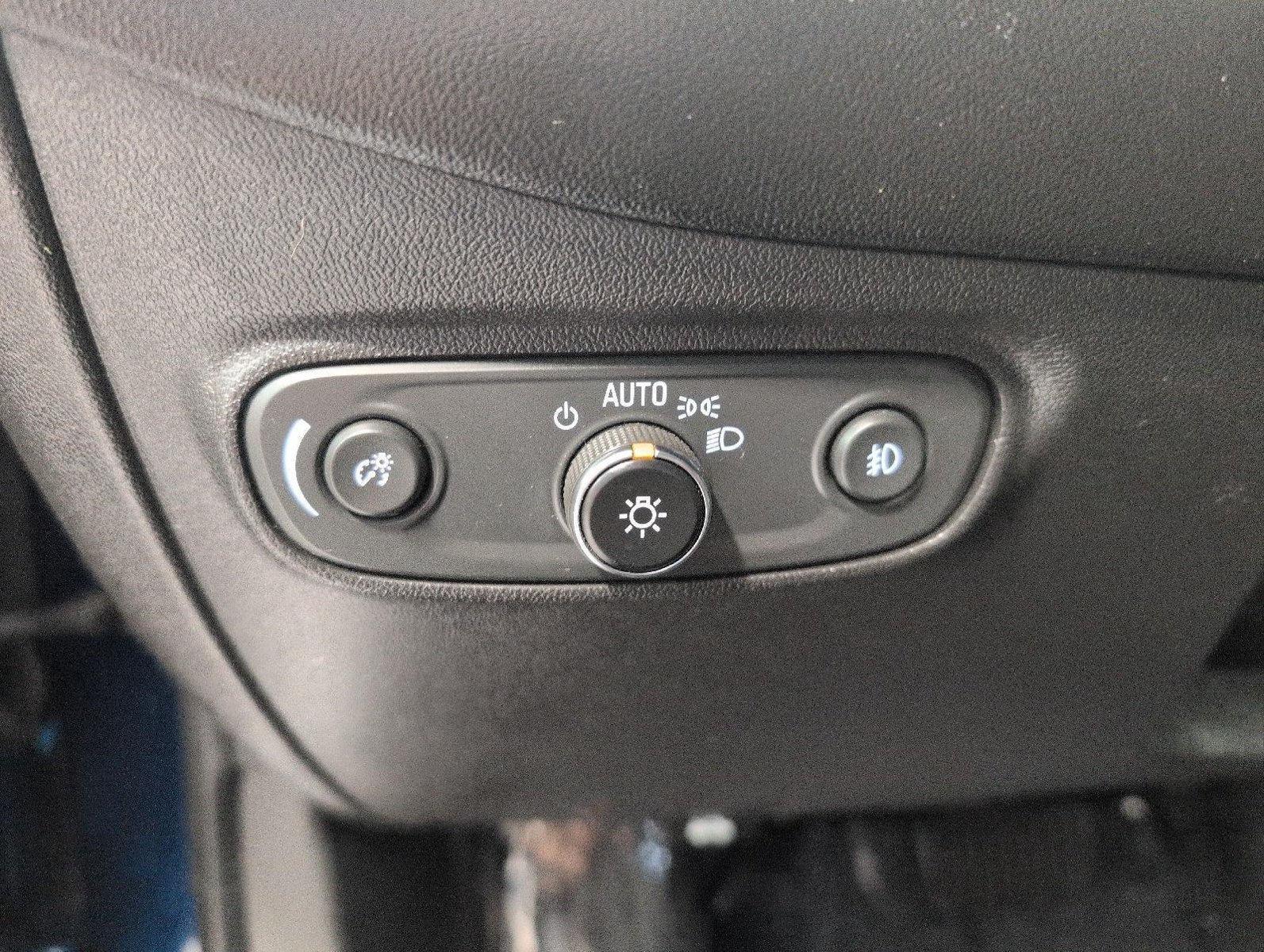 Used 2020 Chevrolet Equinox LT AWD/4WD image 38
