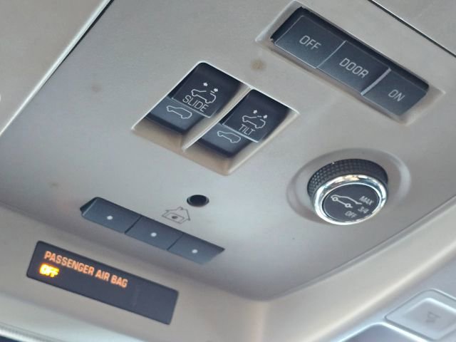 Used 2016 Cadillac Escalade Luxury image 37