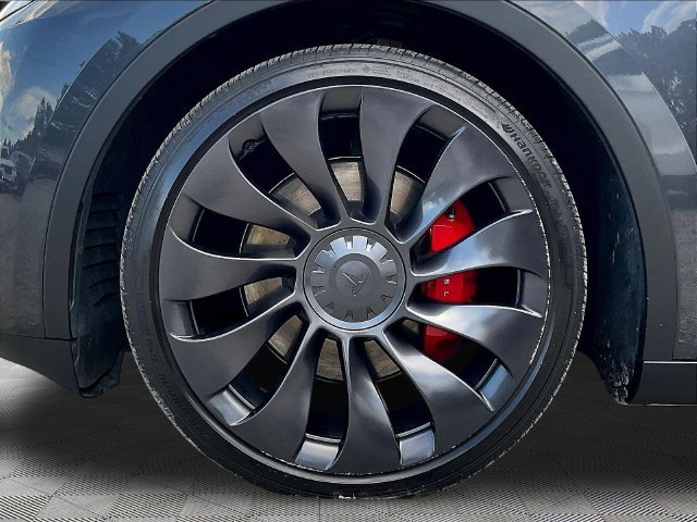 Used 2024 Tesla Model Y Performance AWD/4WD image 33