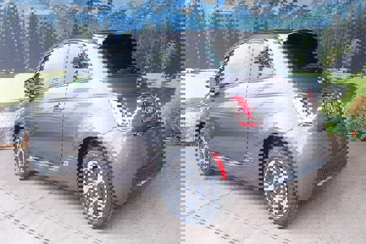 Used 2017 FIAT 500 e image 4